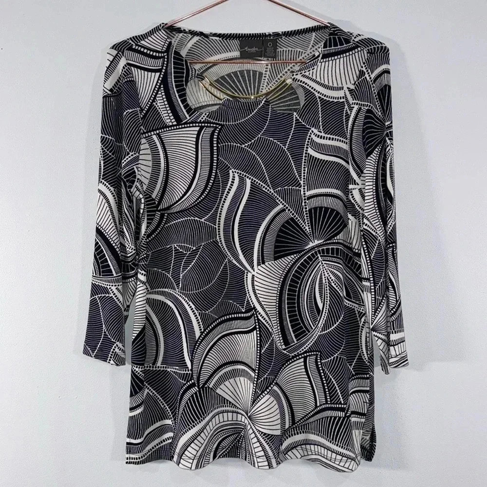 Chico’s Travelers Classic Hardware-Neck Graphic‎ Butterfly Tunic